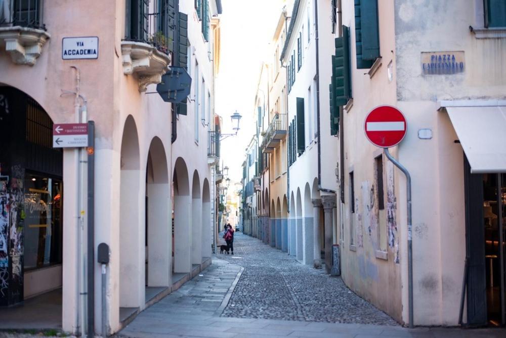 Isabel Apartaments Old Town パドヴァ エクステリア 写真